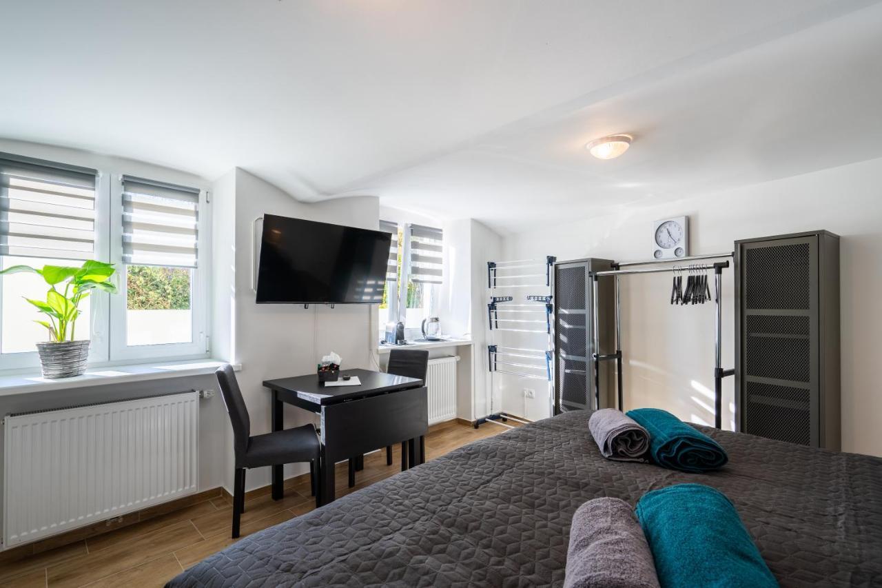 Revliving Apartments Eggenburg Buitenkant foto