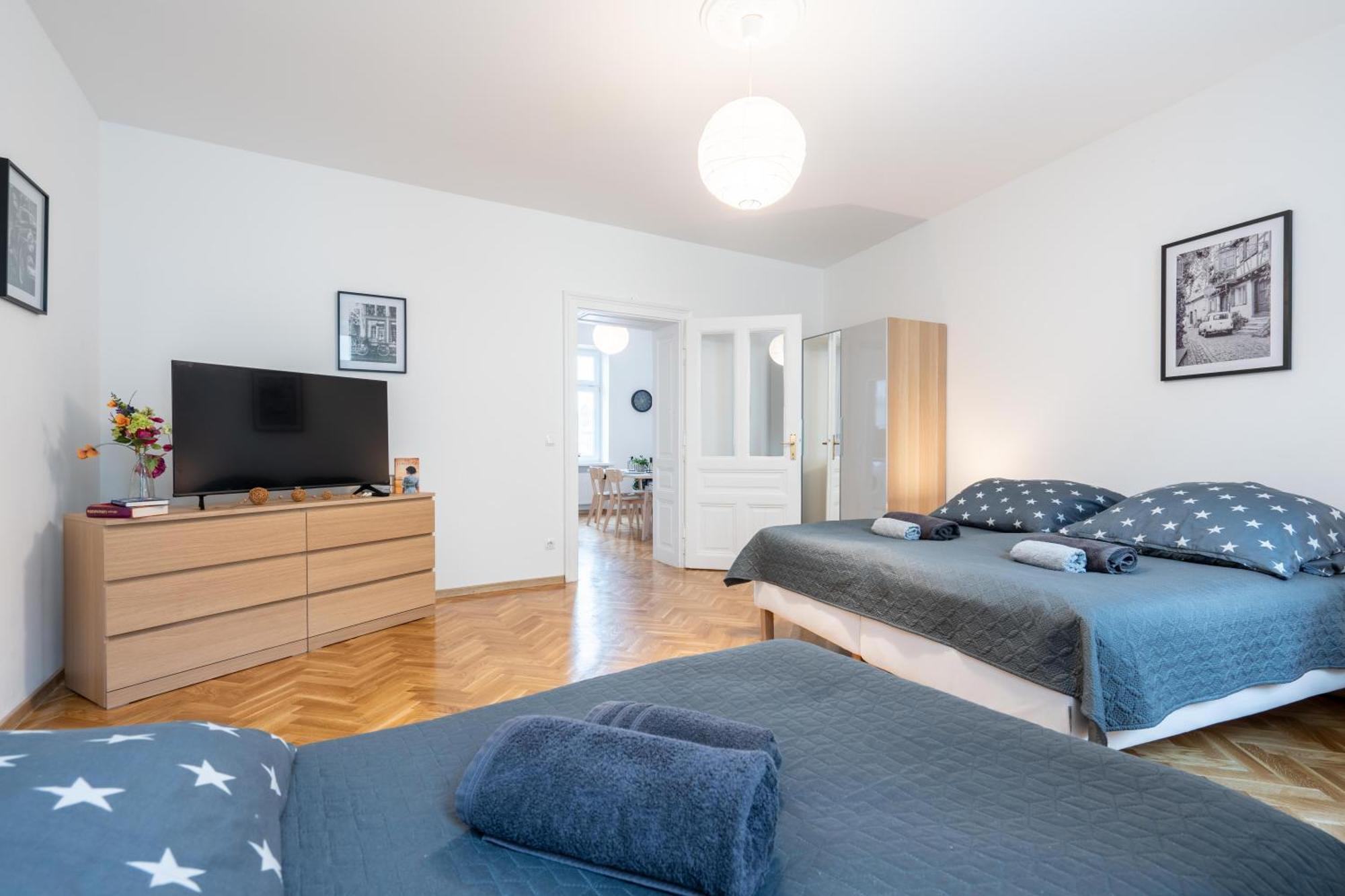 Revliving Apartments Eggenburg Buitenkant foto