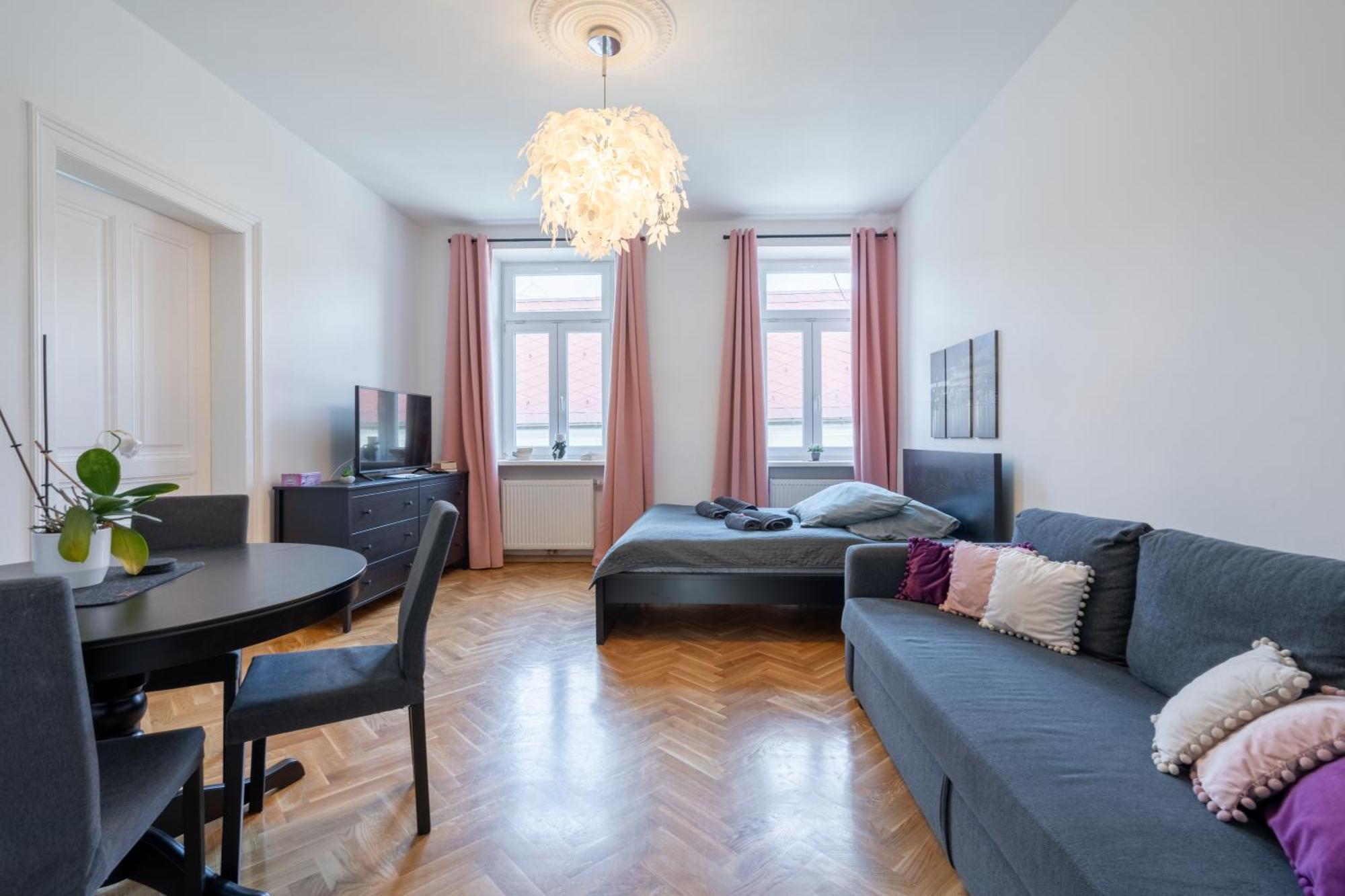 Revliving Apartments Eggenburg Buitenkant foto