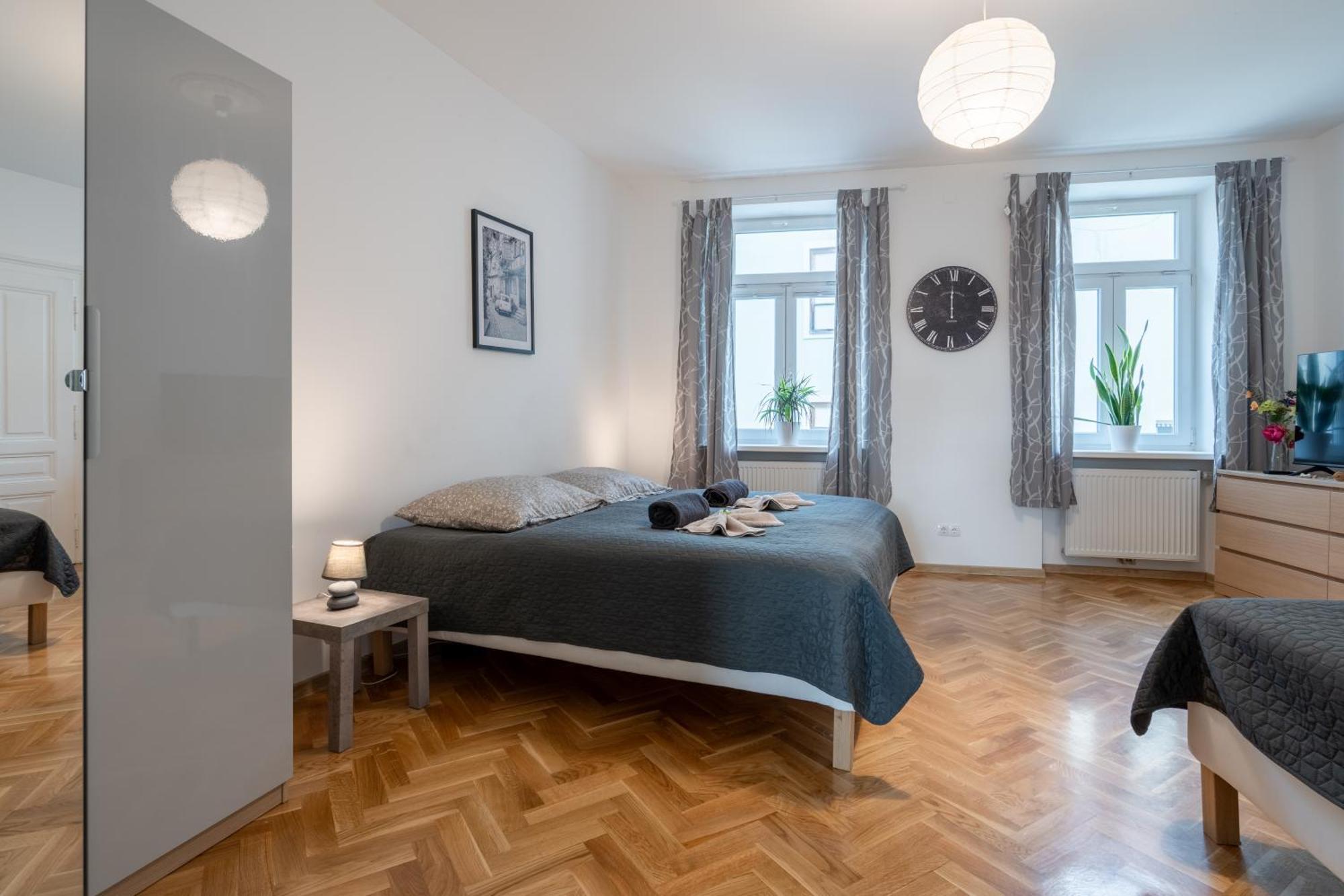 Revliving Apartments Eggenburg Buitenkant foto